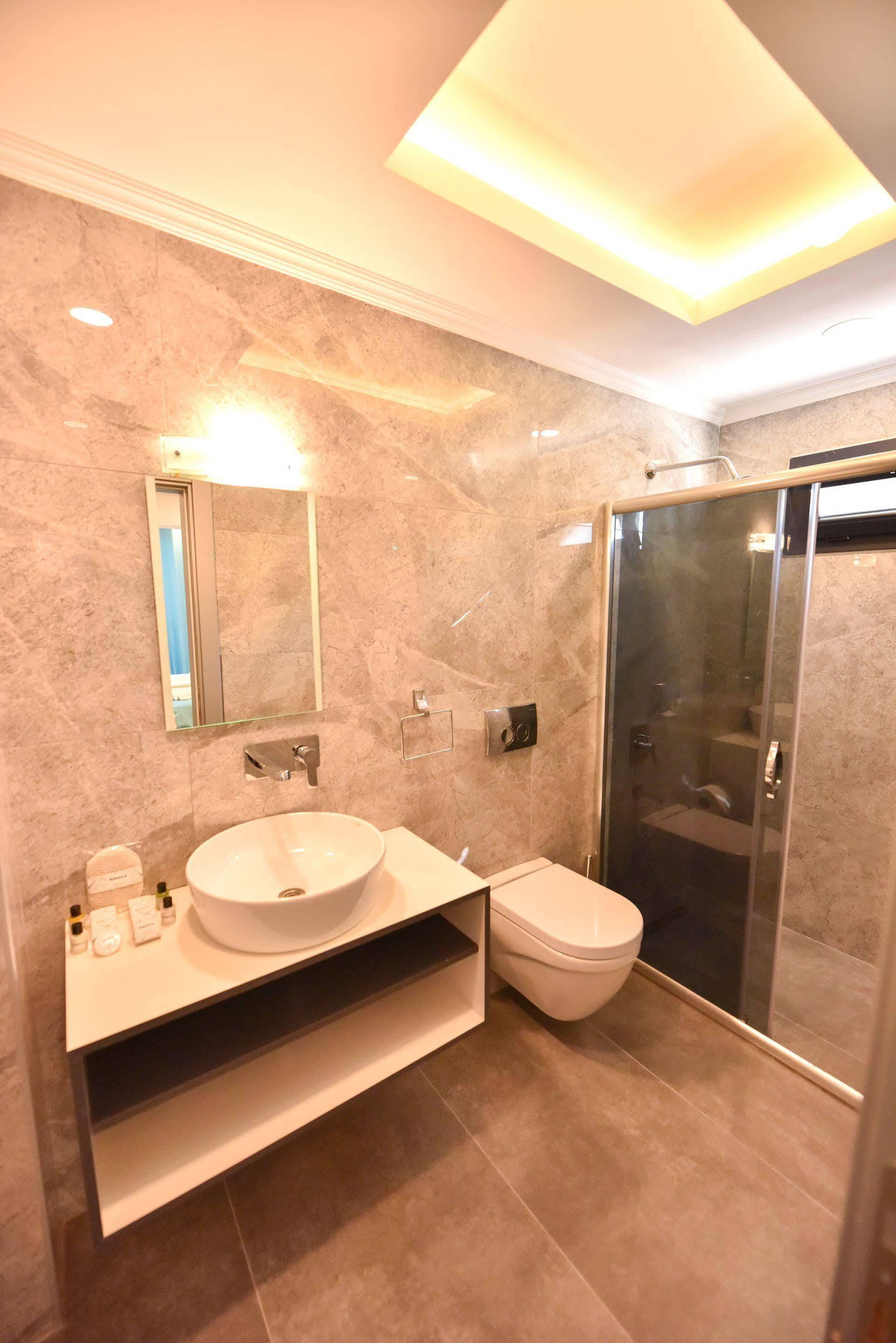 Monastery Suites Hotel-Fethiye Ολουντενίζ Εξωτερικό φωτογραφία