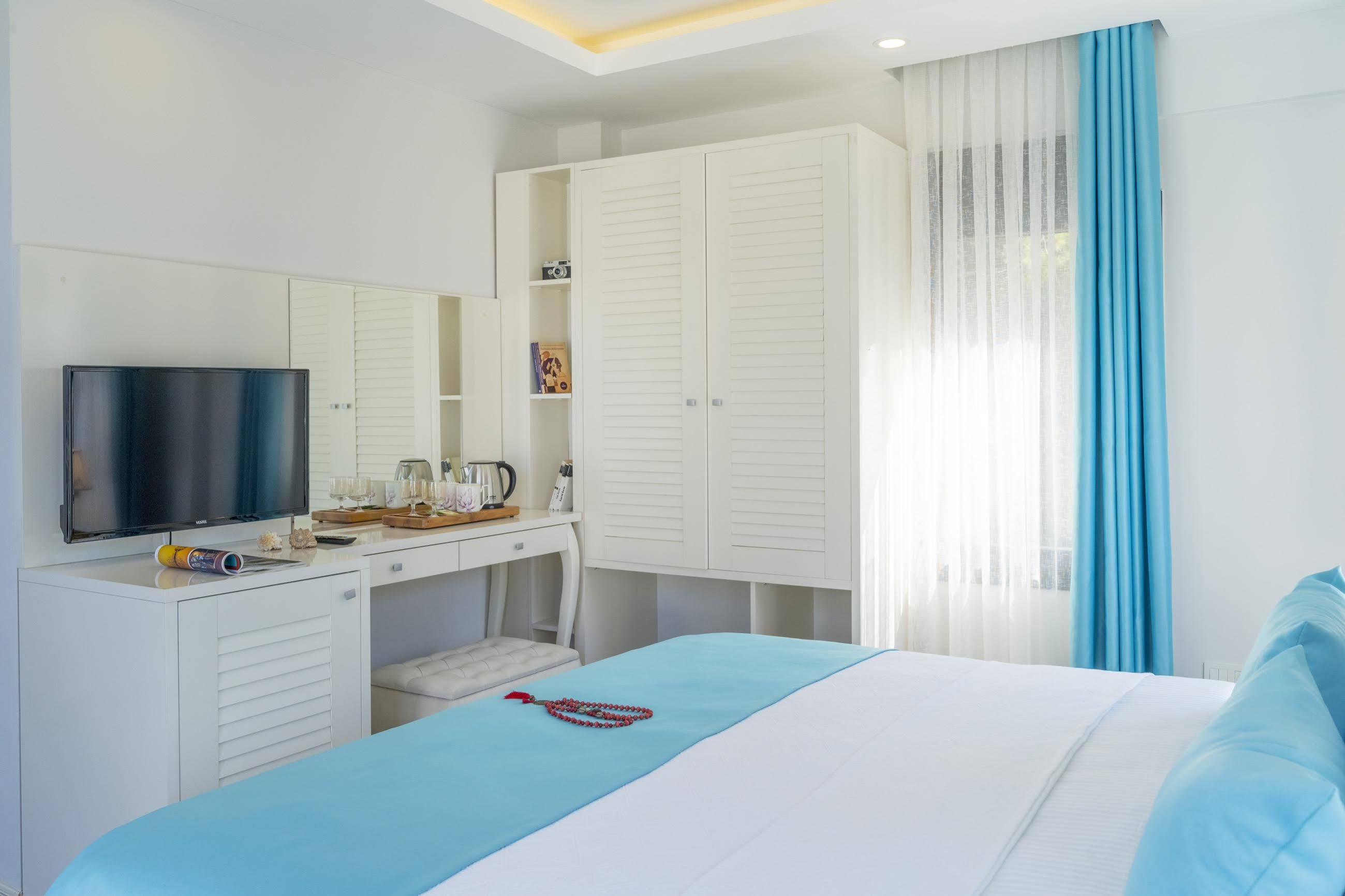 Monastery Suites Hotel-Fethiye Ολουντενίζ Εξωτερικό φωτογραφία
