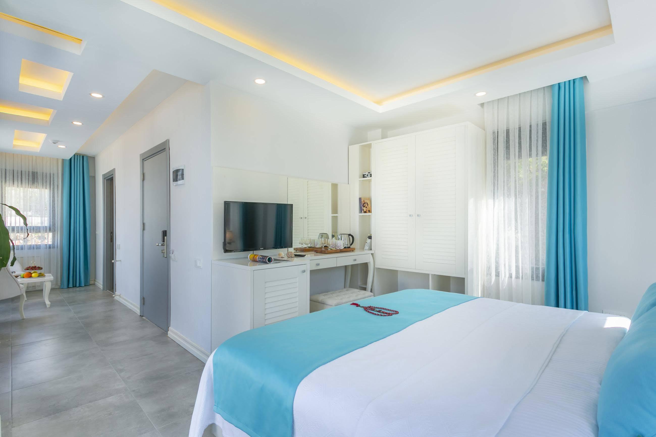 Monastery Suites Hotel-Fethiye Ολουντενίζ Εξωτερικό φωτογραφία
