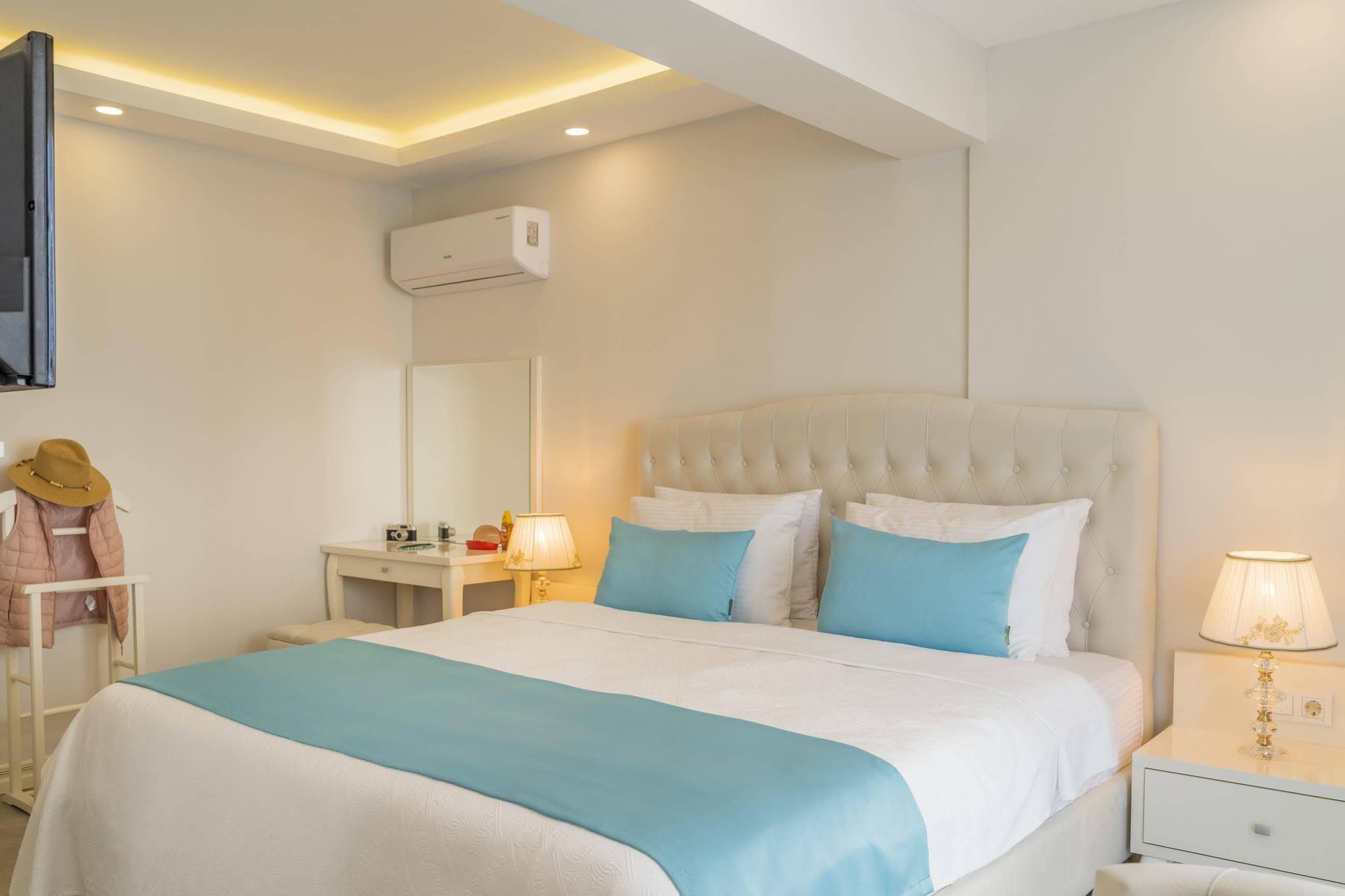 Monastery Suites Hotel-Fethiye Ολουντενίζ Εξωτερικό φωτογραφία